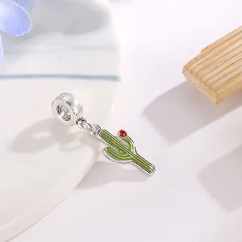 5 KS Nové Zelené Smalt Kaktus Charms Európskej Red Crystal Rastlín Prívesky Fit Ženy DIY Handmade Náramky & Náramok Šperky Robiť
