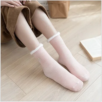 5Pairs vyšívané ženy teplé ponožky zimné snehu stredné trubice pribrala ružové bavlnené ponožky pre dámy 74