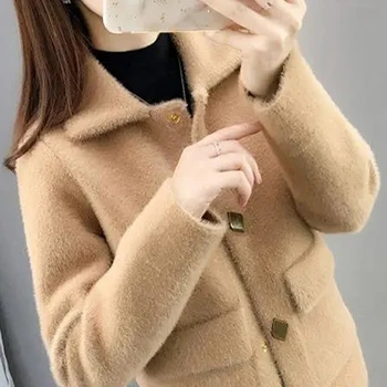 Plus veľkosť Cardigan Ženy Kabát 2020 Nové Jeseň Zima kórejský Elegantné Ženy Slim Imitácia Noriek Velvet tvaru Zrastov Tlačidlo Bunda